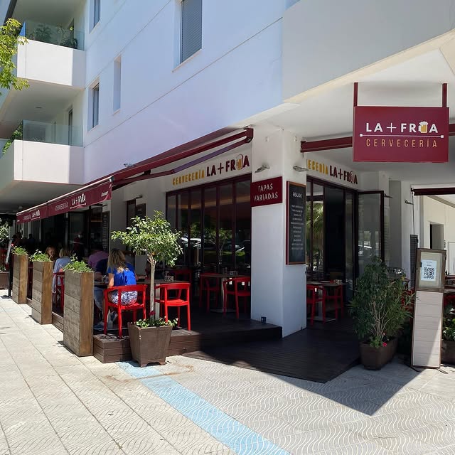197708411_122308460013087_1706731425032921305_n..jpg - Marbella